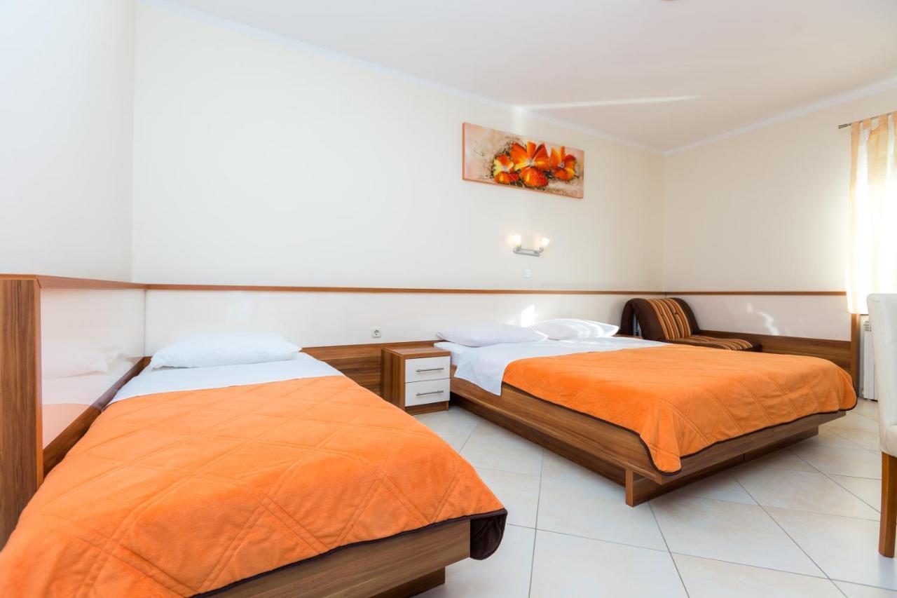 Pansion Croatia Bed & Breakfast Starigrad Paklenica Luaran gambar