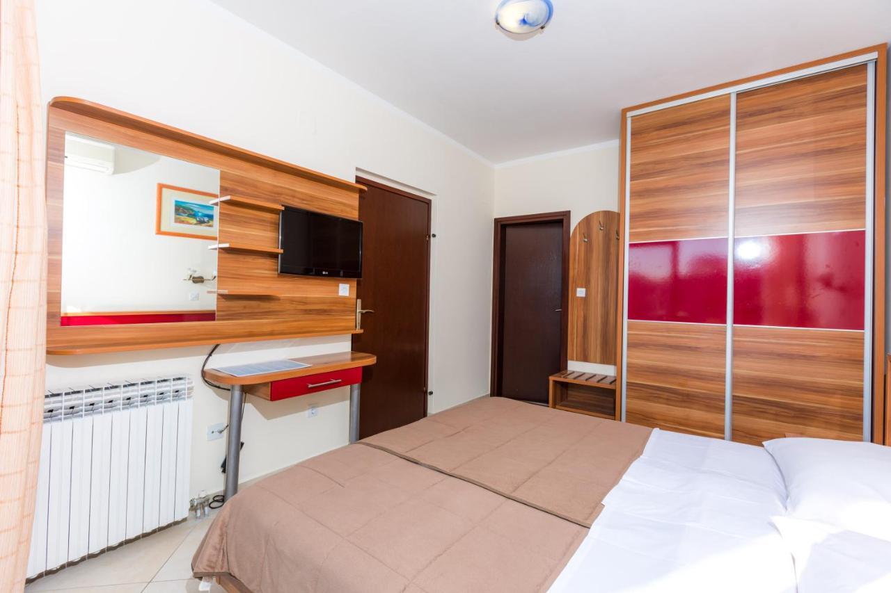 Pansion Croatia Bed & Breakfast Starigrad Paklenica Luaran gambar