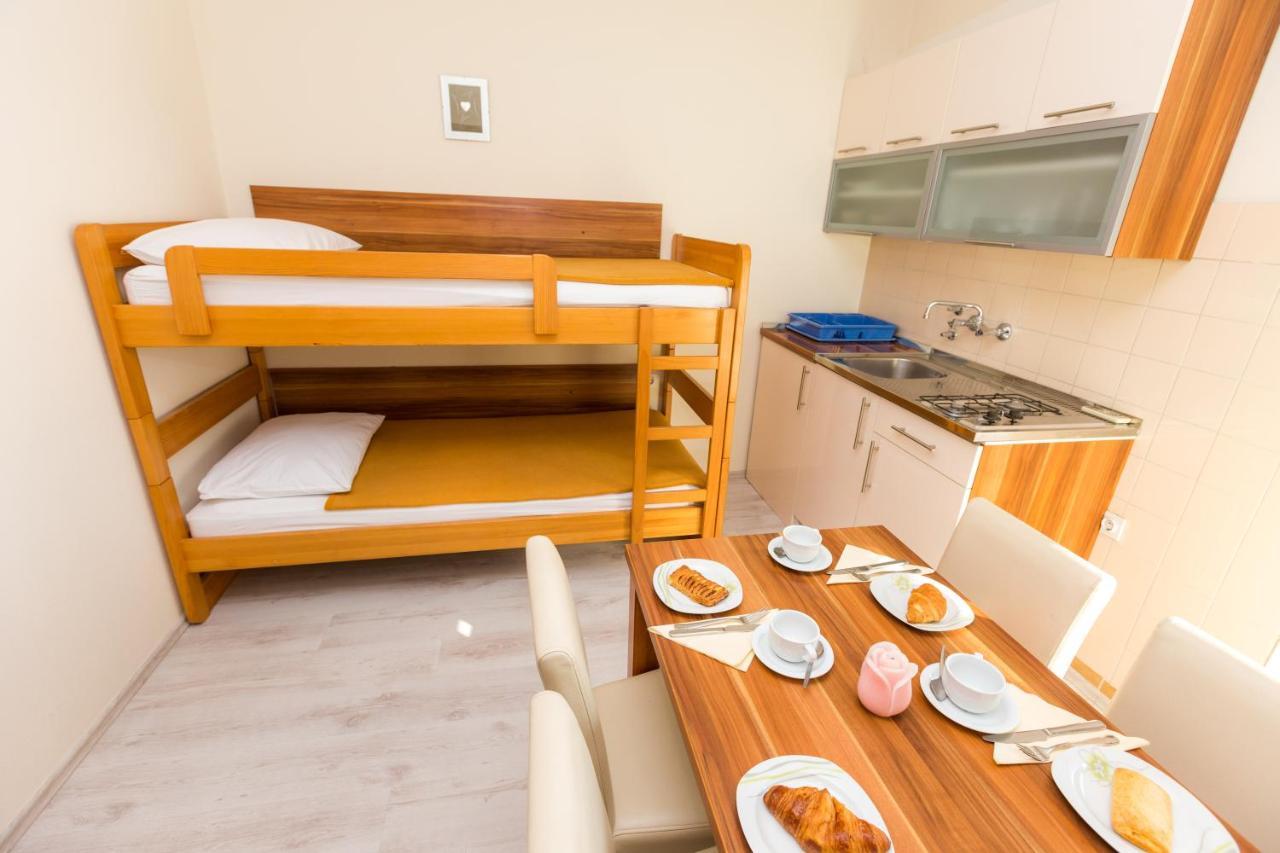 Pansion Croatia Bed & Breakfast Starigrad Paklenica Luaran gambar