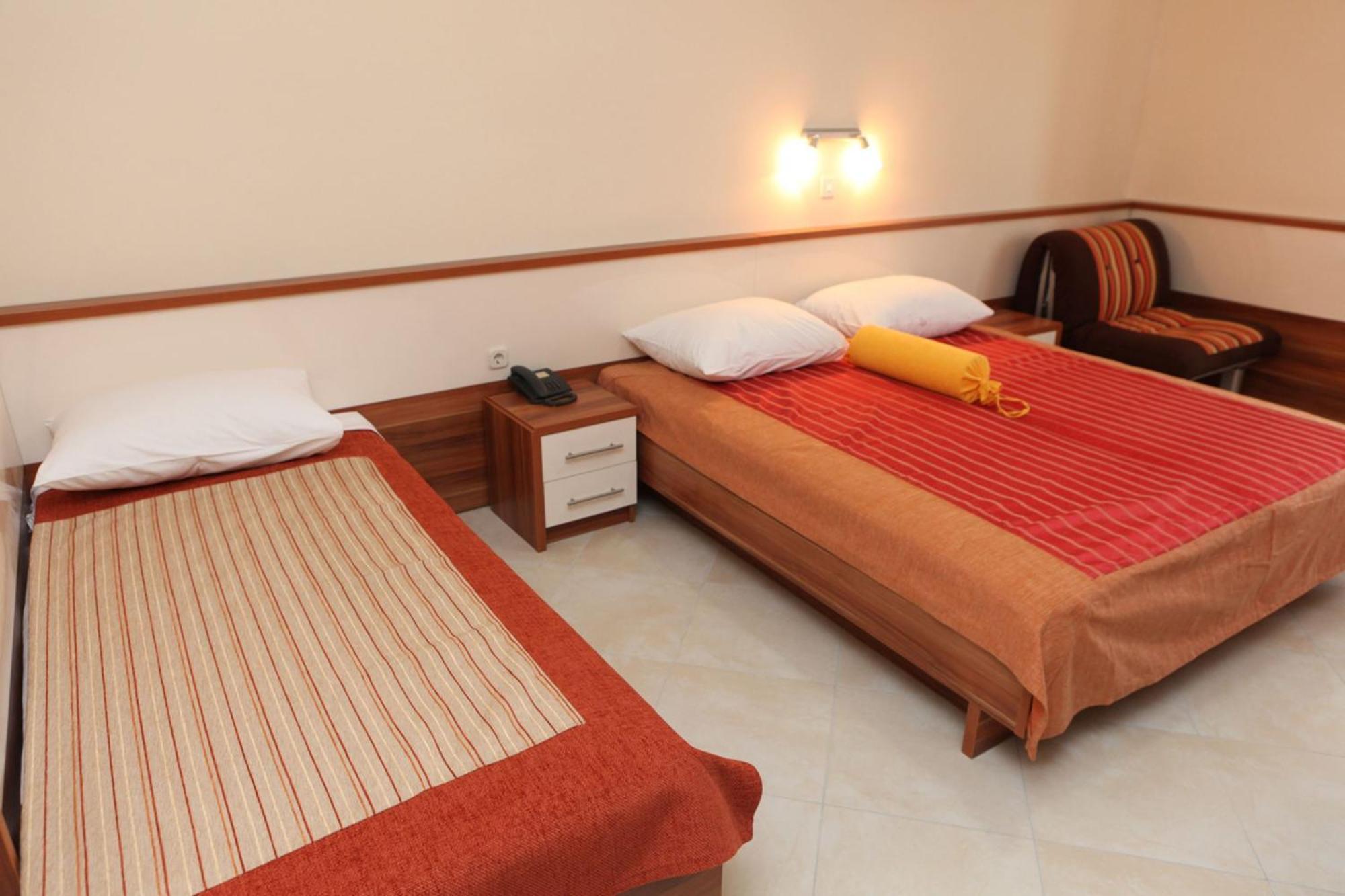 Pansion Croatia Bed & Breakfast Starigrad Paklenica Luaran gambar
